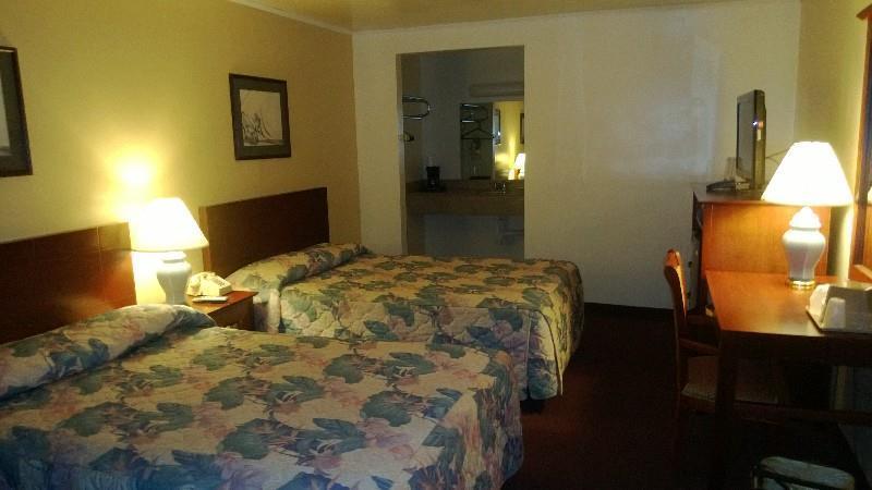 Passport Inn Somers Point - Somers Point Zimmer foto